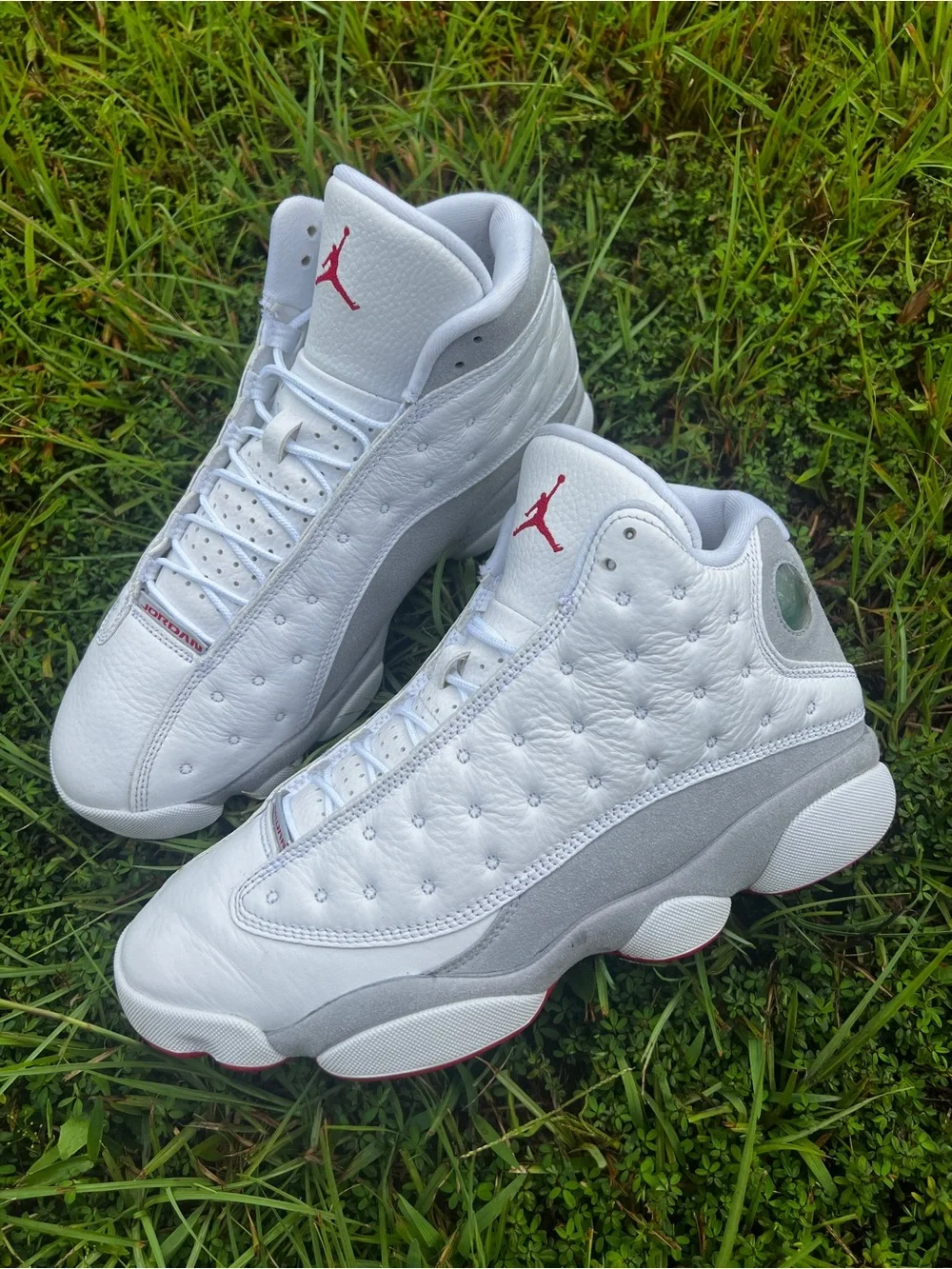 CLEAN Air Jordan 13 XII size 9.5 Mens Wolf Grey shoes